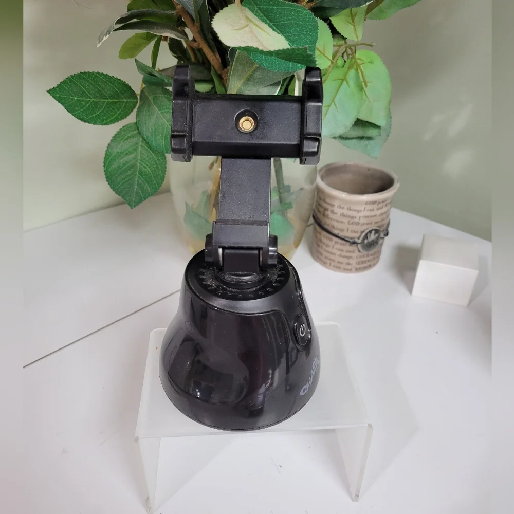 360° face tracking. Great for live shows!! Meet zoom live streaming+ NWOB